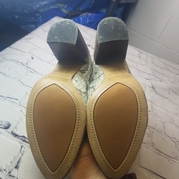 Clarks Narrative snakeskin block heels - Picture 8 of 11